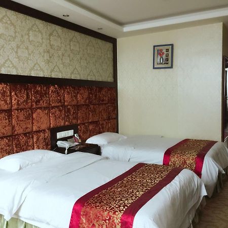 Guangzhou Lucky Hotel Экстерьер фото