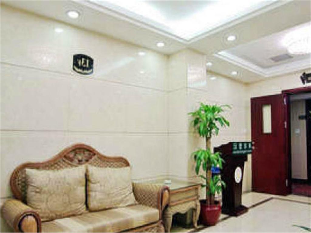 Guangzhou Lucky Hotel Экстерьер фото