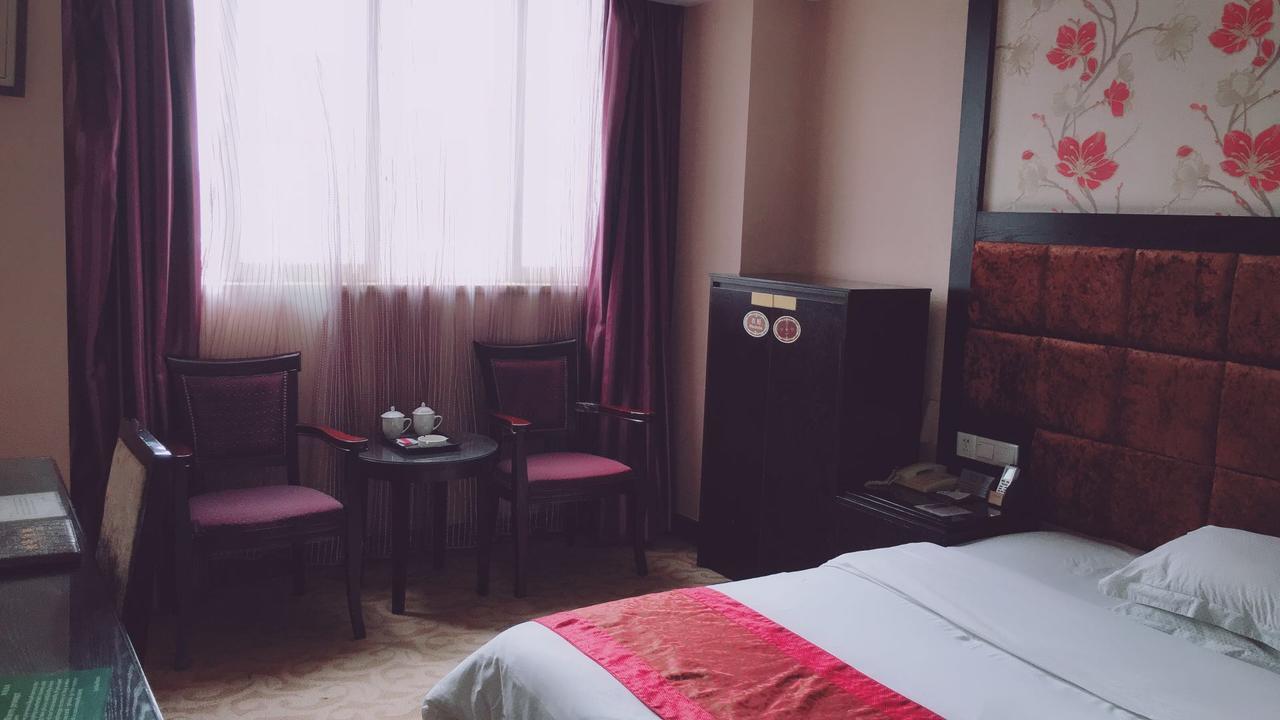 Guangzhou Lucky Hotel Экстерьер фото
