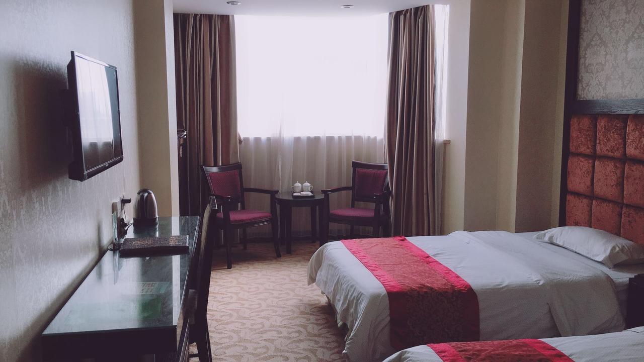 Guangzhou Lucky Hotel Экстерьер фото