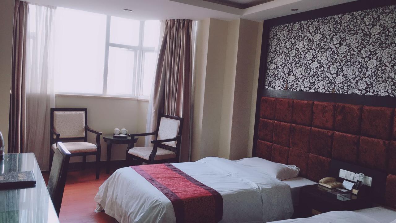 Guangzhou Lucky Hotel Экстерьер фото